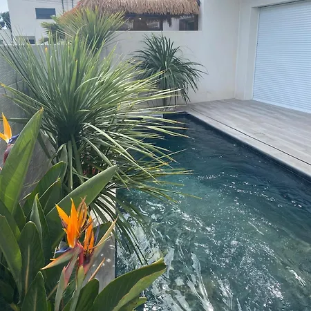 Beautiful With Pool 别墅